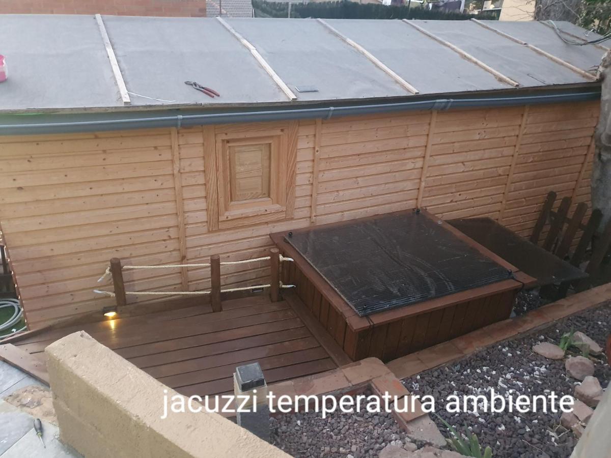 La Chocita De Invitados Hotell Vacarisas Exteriör bild